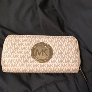 Michael Kors wallet